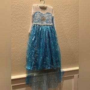 Girls ice queen costume about size 4/5 (no size label)
